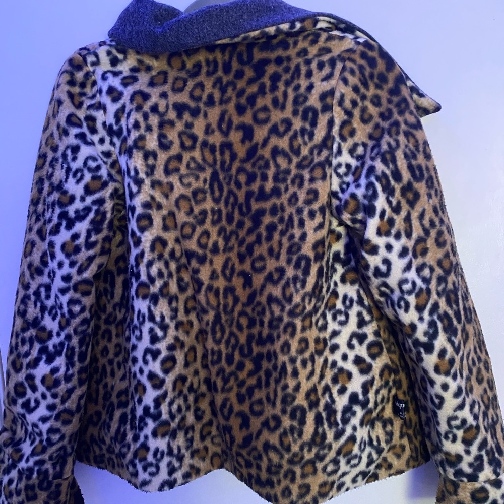 REVERSABLE LEOPARD/PLAID JACKET🤎💛